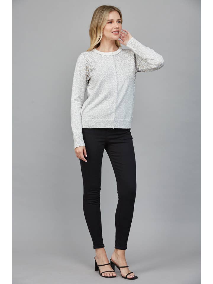 FATE - Wholesale Cardigan - Women's - CAMO PRINT FRONT BUTTON CLOSURE CARDIGAN FW1555615