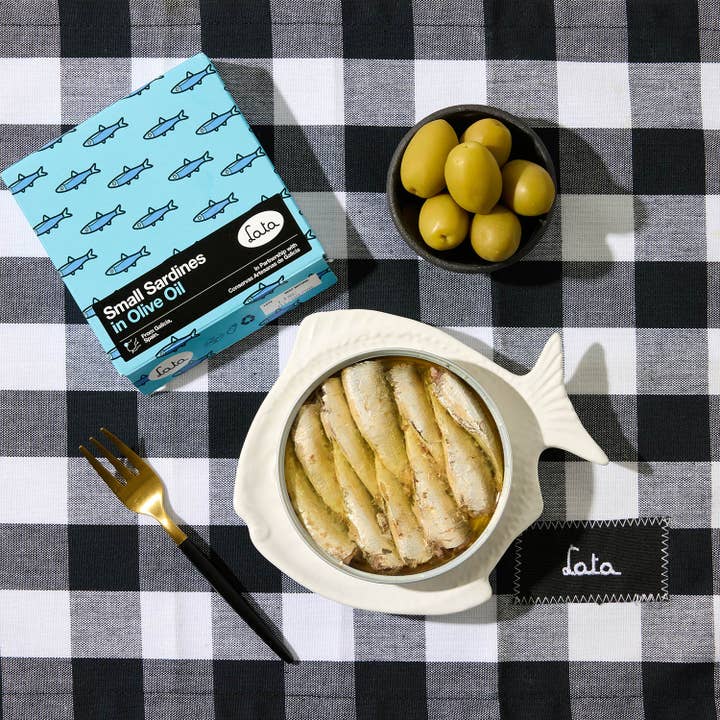 Lata - Wholesale Tinned fish - Lata Small Sardines in Olive Oil1