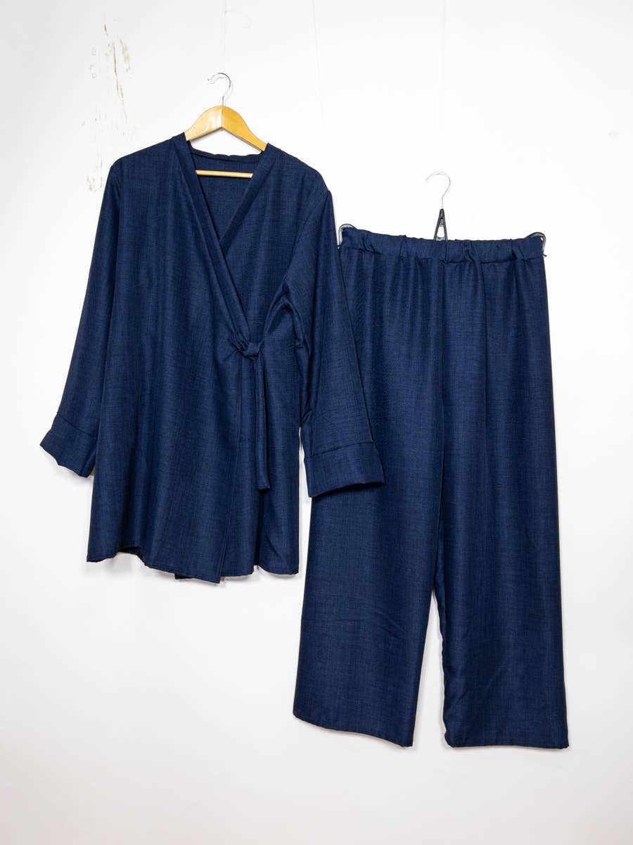 IDEAL OUTFIT – Großhandel Set aus Oberteil und Hose (NICHT Loungewear) – Damen – Abaya-Set mit überkreuztem Oberteil und seitlichen Knoten2