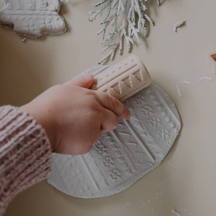Kinfolk Pantry - Wholesale Craft Tool - Christmas Ornament Eco Roller & Cutter set