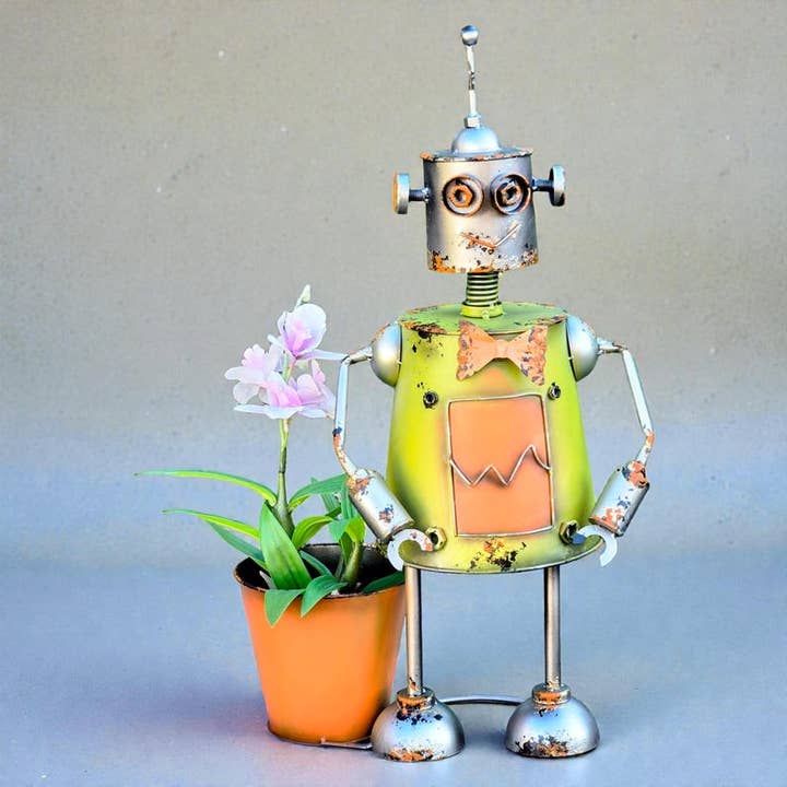 Vintage Metal Robot Planter for wholesale by Artisan Metal Art INC