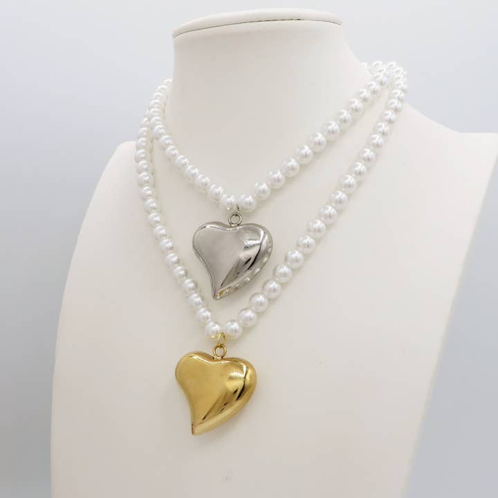 PEARLS BIG LOVE ~ ACCIAIO INOSSIDABILE - Collana perle 8mm ciondolo cuore bombè for wholesale by Daemon srls