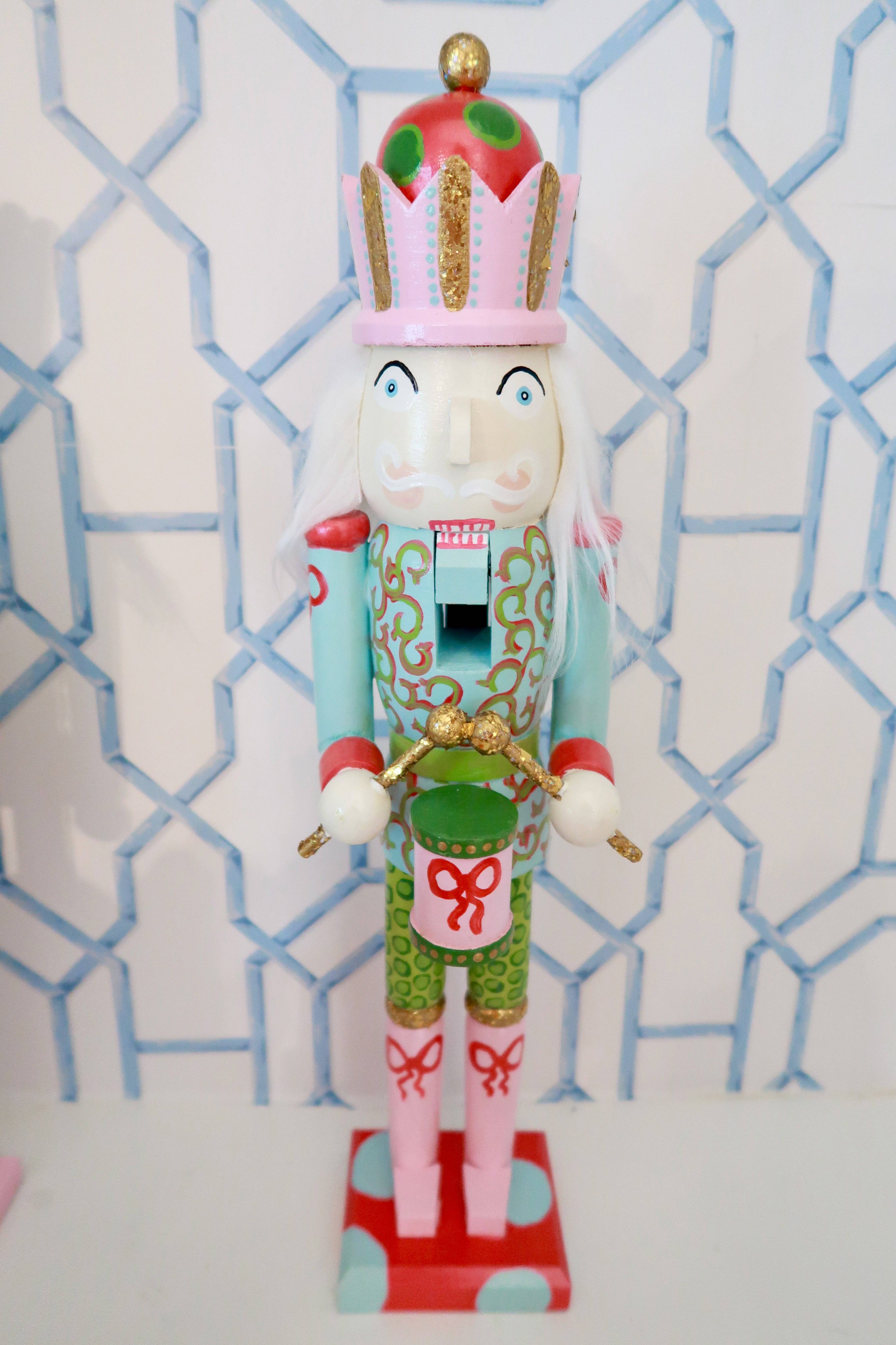 millie b & co - Wholesale Holiday Nutcracker - very merry majesty nutcracker3