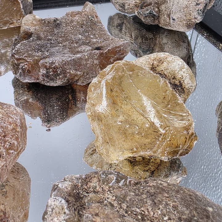 Distinction Crystals – wholesale Spiritual stone/crystal – African Sub Fossil Copal6