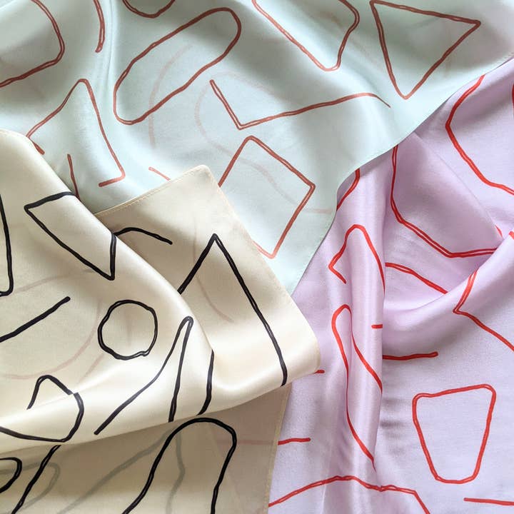 Madeleine Sywulak US - Wholesale Scarf - Women's - 100% Silk Scarf - Lavender & Poppy8