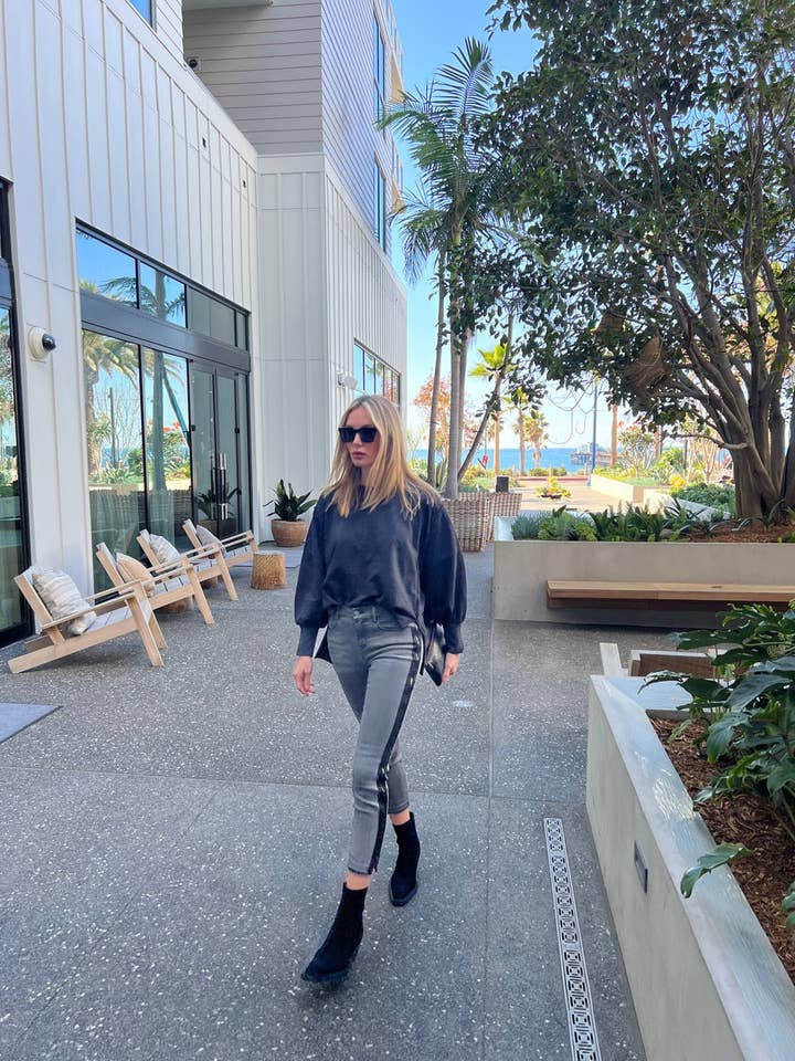 Jeans combinés gris et noir chic pour femmes EM1051 pour la vente par ETIENNE MARCEL