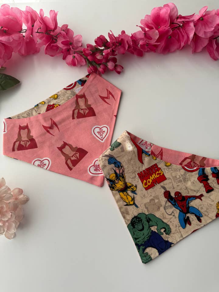 Bandana étrange et inhabituelle pour la vente par The Pet Scout Shop