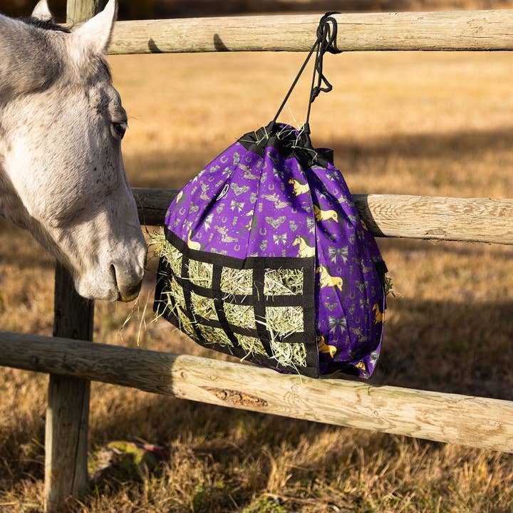 Schulz Equine - Vente Équipement d’équitation - Sac à foin Happy Trailer en nylon 600D résistant23