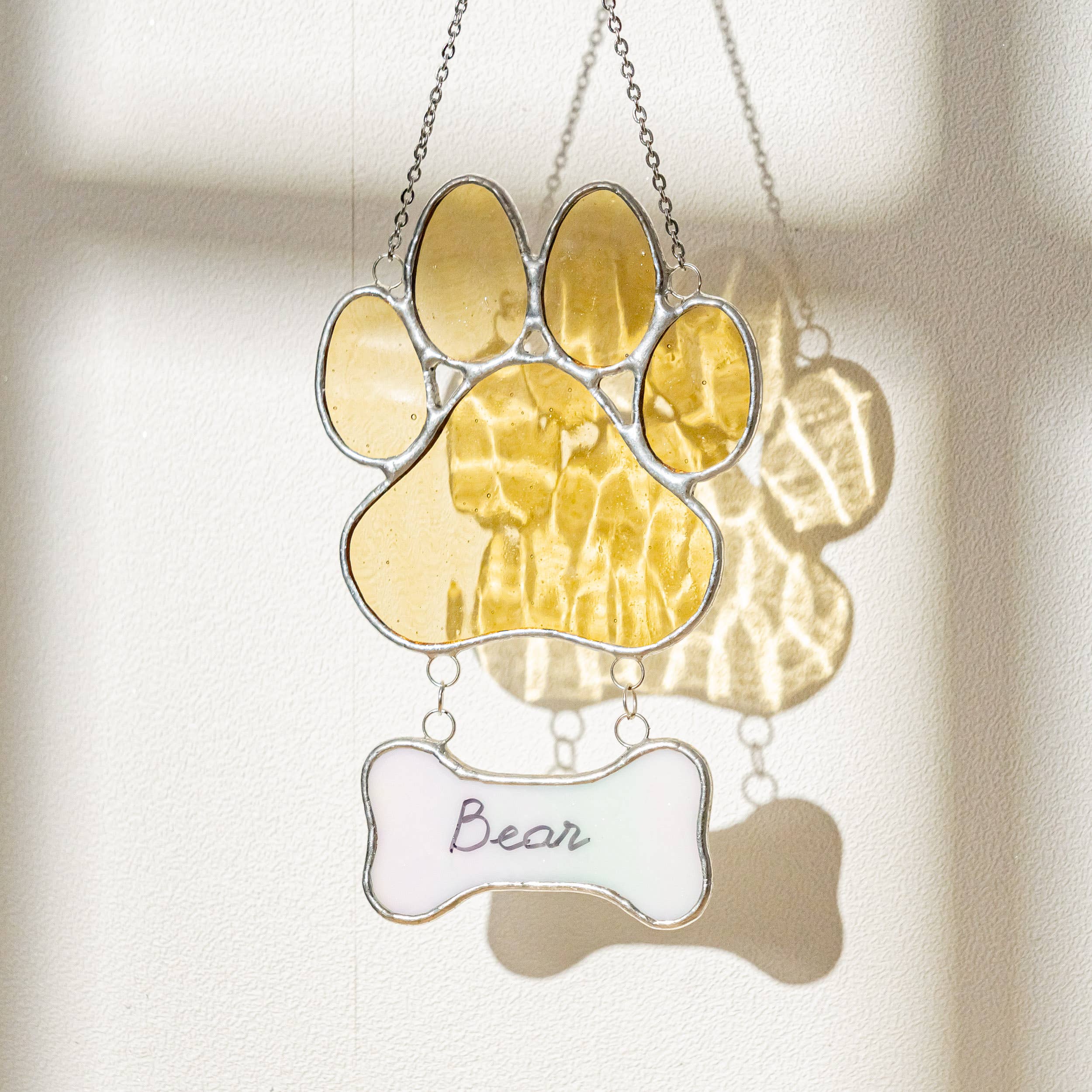 MondoBellissimo - Vente Attrape-soleil - Attrape-soleil commémoratif patte d'animal en vitrail Q1917