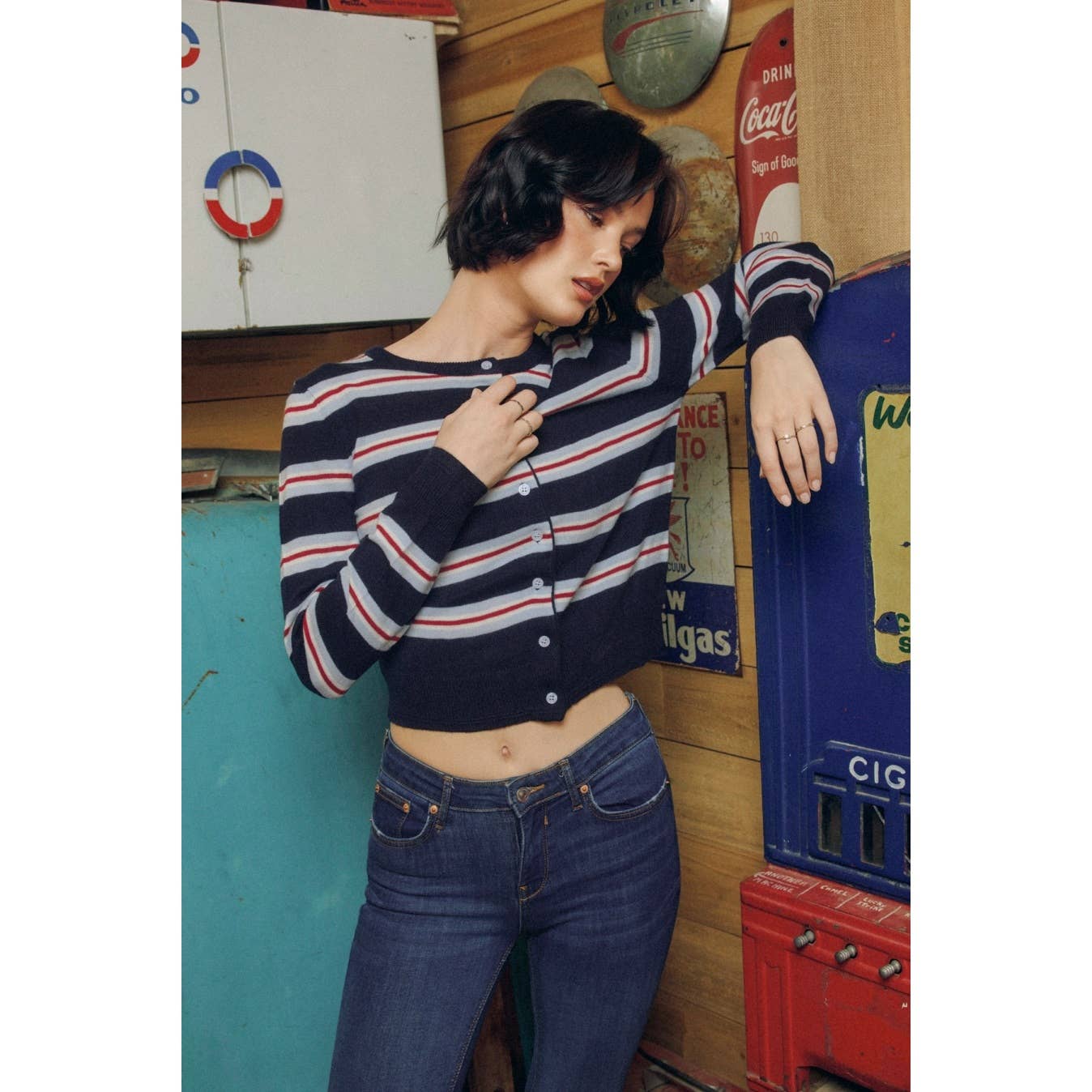 COMBINACIÓN AZUL MARINO/ROJO Cárdigan de rayas con botones Skyline de venta al por mayor en Faire6