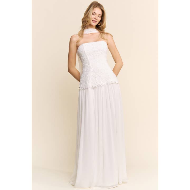 CHIFFONKLEID MIT PASSENDEM SCHAL für den Großhandel von Maniju