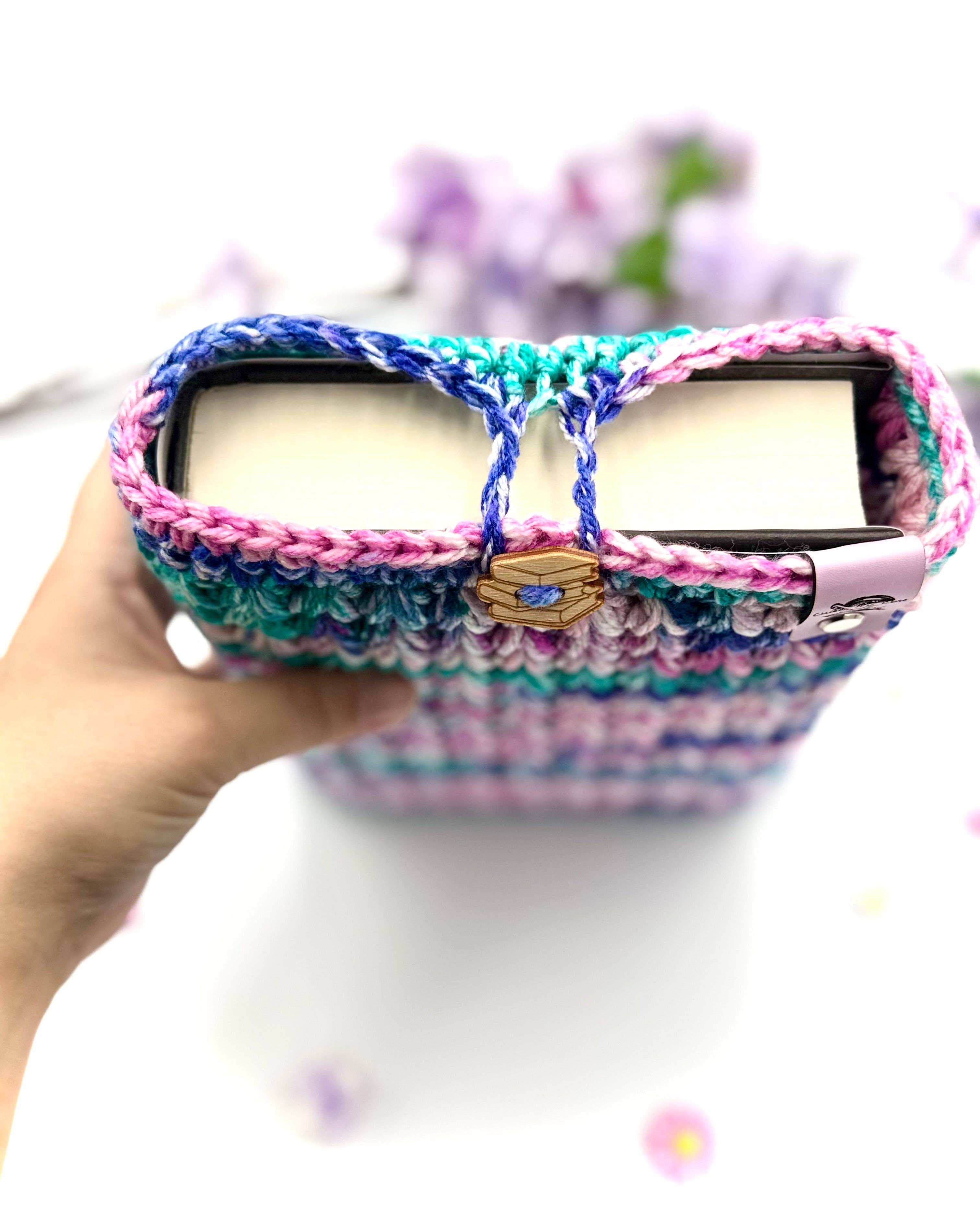 Cuddle Me Close Crochet - Wholesale Book Cover - Day Dreamery Medium Booksleeve1