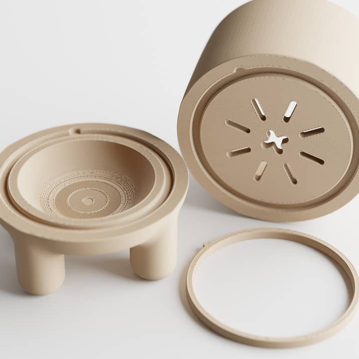 The Butler's Company - Wholesale Plant pot - Happy Smiley Face Planter with Drip Tray Solid Colors4