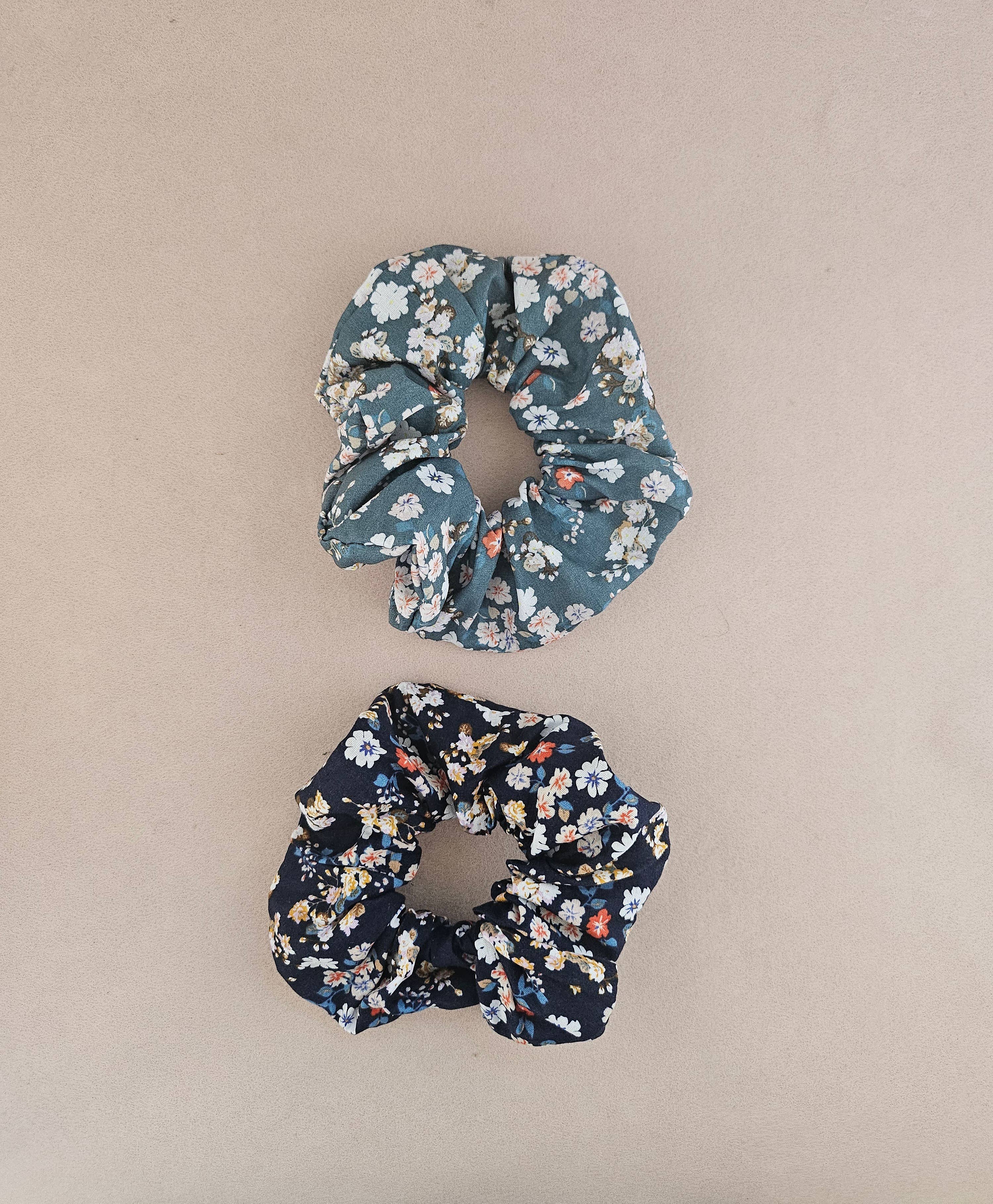 Royal marais – wholesale Myntväska - Dam – Chouchou hårsnodd i 100% bomull med blommönster eller leopardmönster3