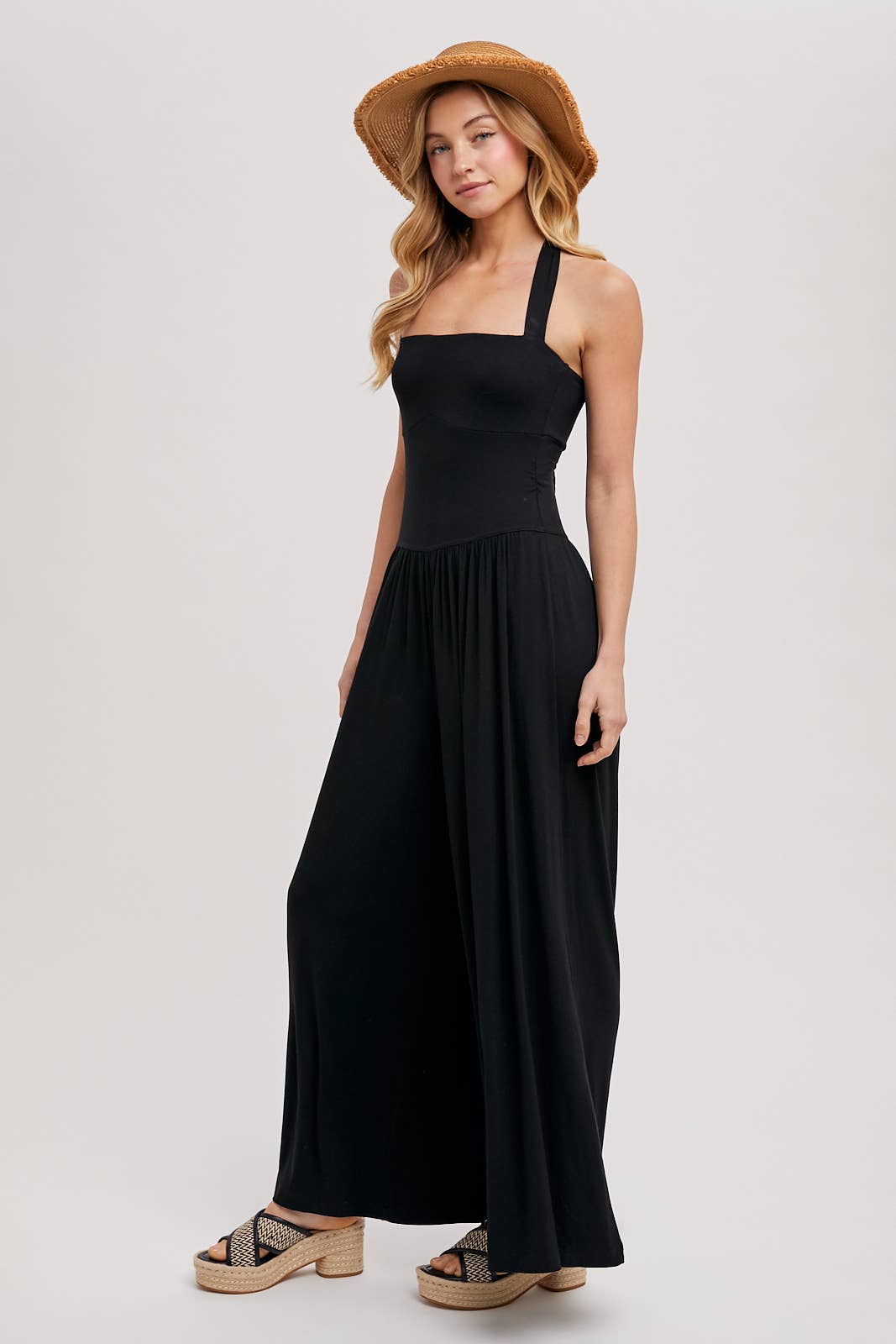 Bluivy – wholesale Jumpsuit – Women's – HALTER TIE-BACK CLOSURE SQUARE NECK WIDE LEG JUMPSUIT3