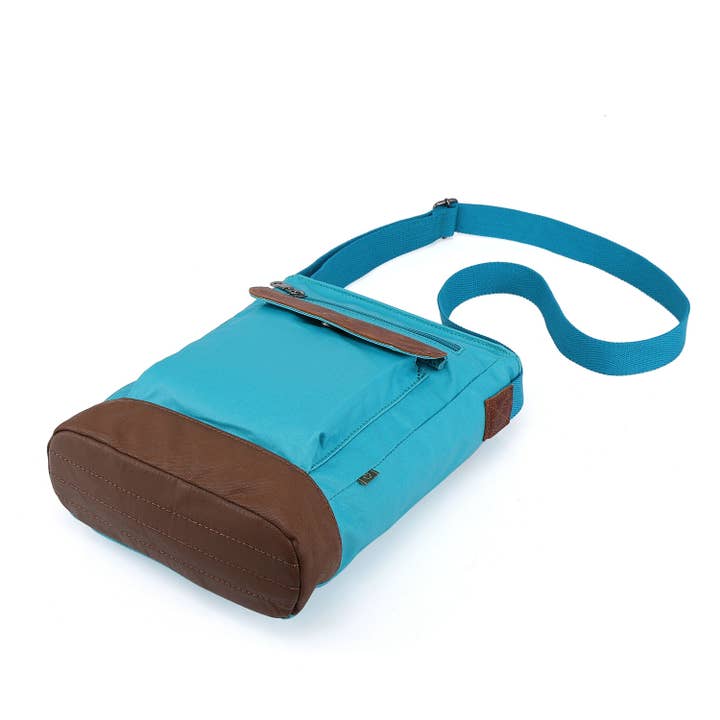 TSD Brand - Wholesale Crossbody Bag - Women's - Urban Light Coated Canvas Crossbody