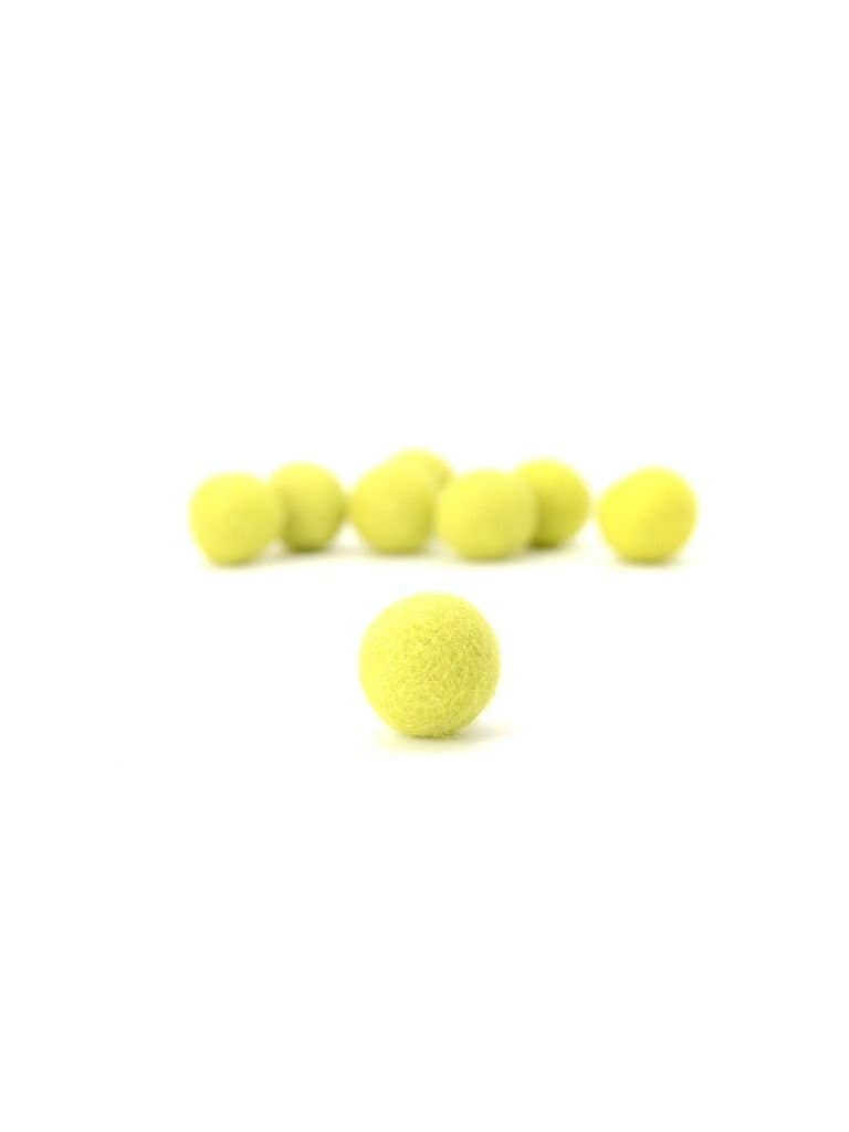 Woollyfelt – wholesale Decorative tabletop object – Lime Green Pom Pom Balls | 2 CM1
