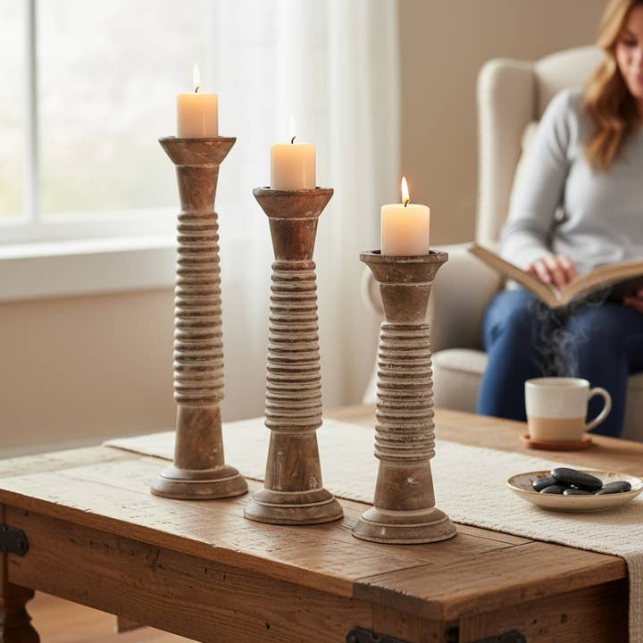 Set di 3 portacandele a colonna in legno a coste per la vendita all'ingrosso da parte di Wilco Home