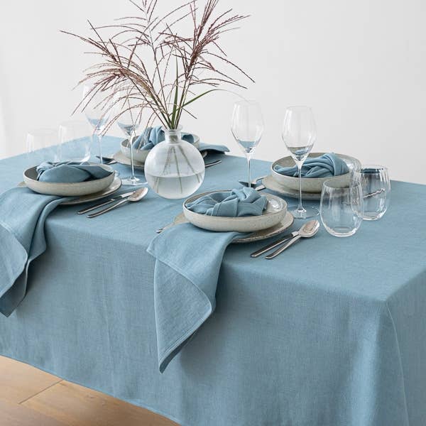 LinenMe - Wholesale Tablecloth - Linen Tablecloth Stone Blue Lara1
