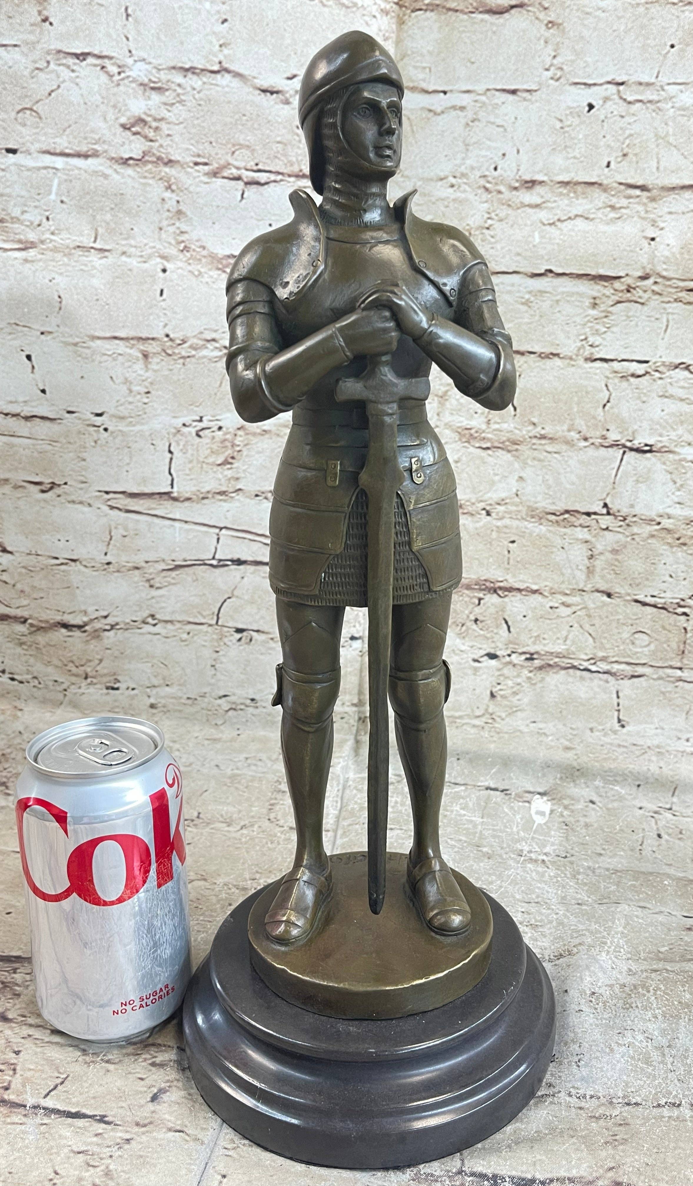 Bronzhaus - Wholesale Sculpture - Medieval European Knight Heavy Armor Bronze Statue Sculpture Figure 14" x 5"1