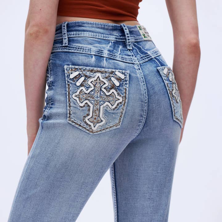 Jean droit taille haute DET5010 pour la vente par DOSSEVISU