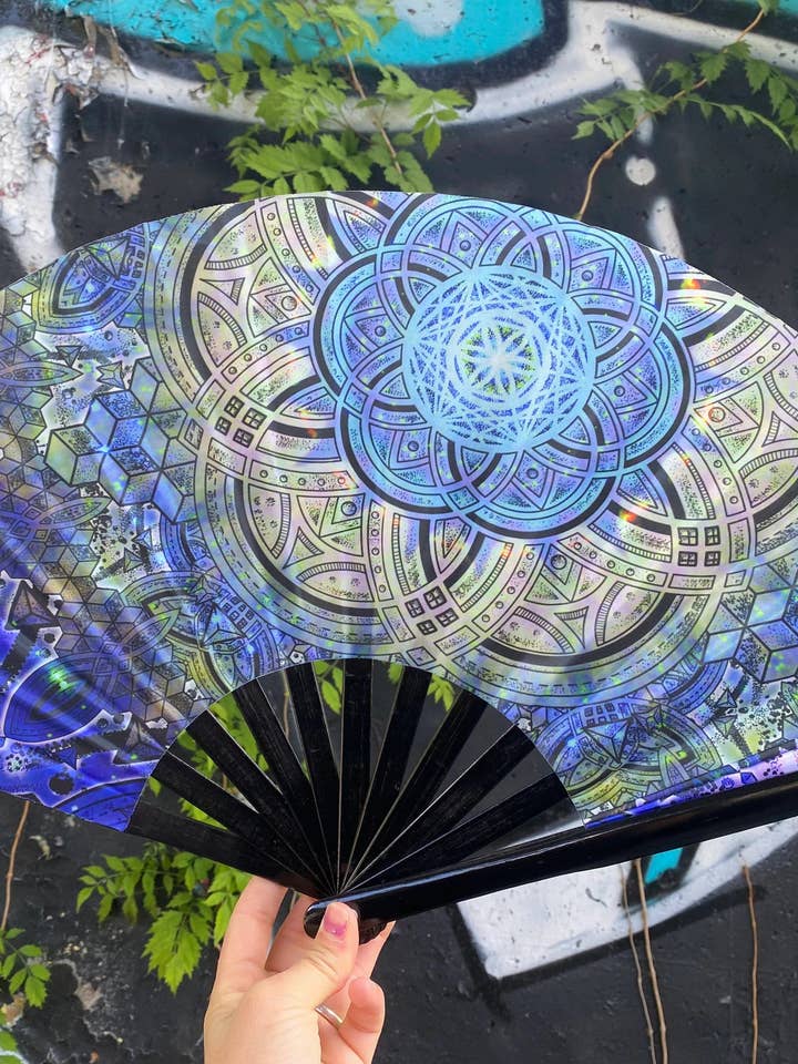 Éventail à Main Géométrie Sacrée Omniscience Botanique – Réactif aux UV pour la vente par Enlighten
