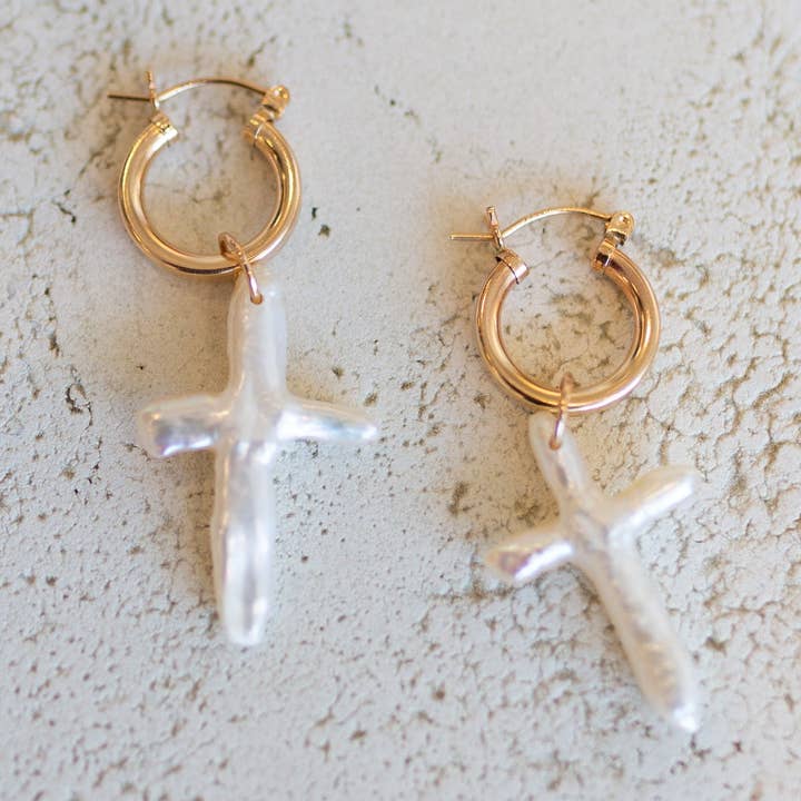 Sea Bones – Brincos de argola por atacado – OS BRINCOS DE ORAÇÃO DE PÉROLA0