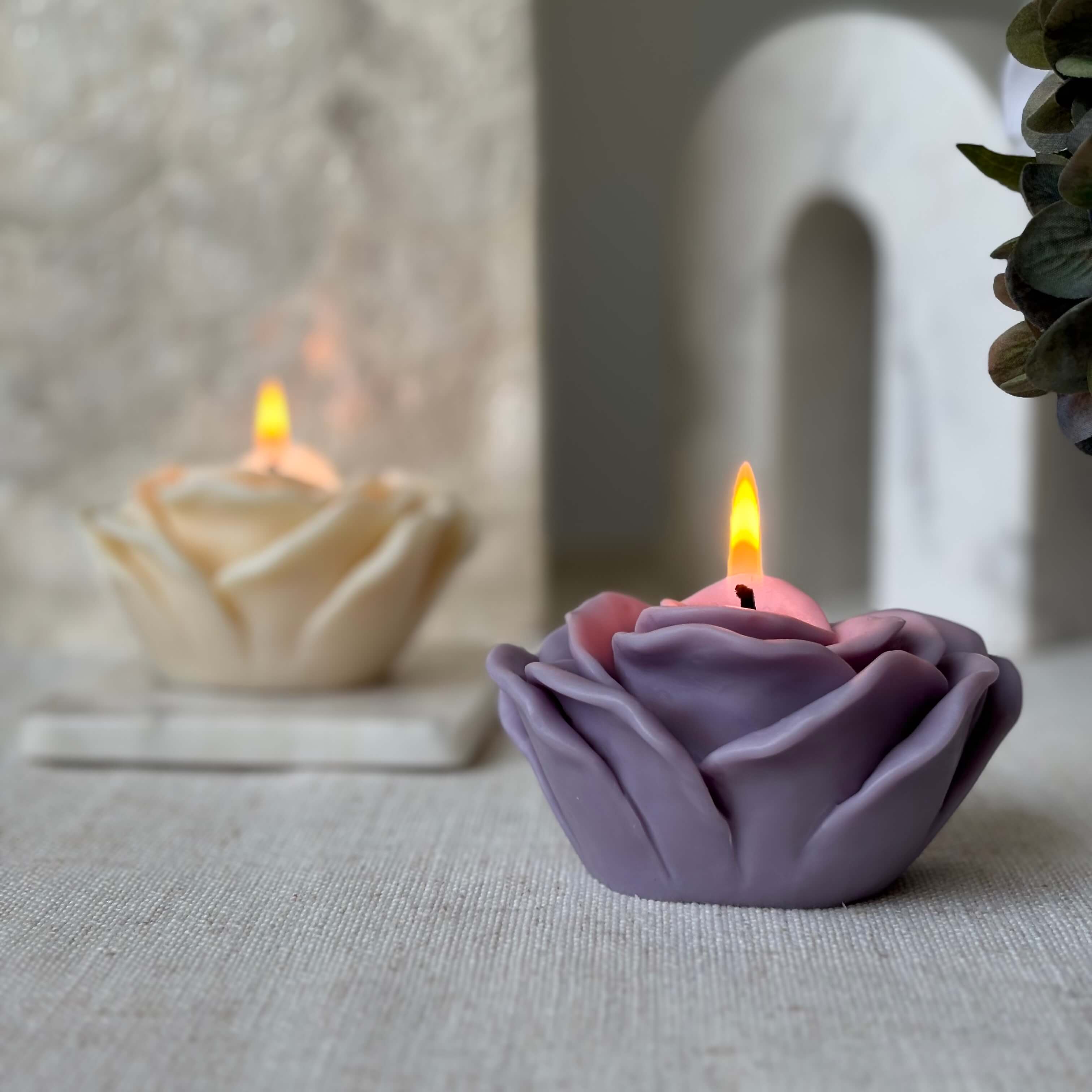 OH MY BOX - Vente Bougies piliers - Coffret Cadeau Bougie Rose | Bougie Fleur Décorative en Cire de Soja13