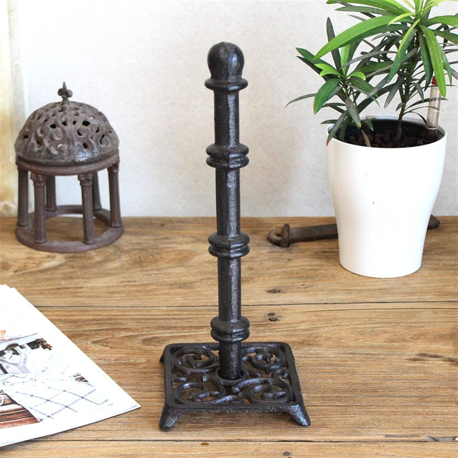 Vagabond Vintage – wholesale Paper towel holder – Cast Iron Anima Paper Towel Holder4