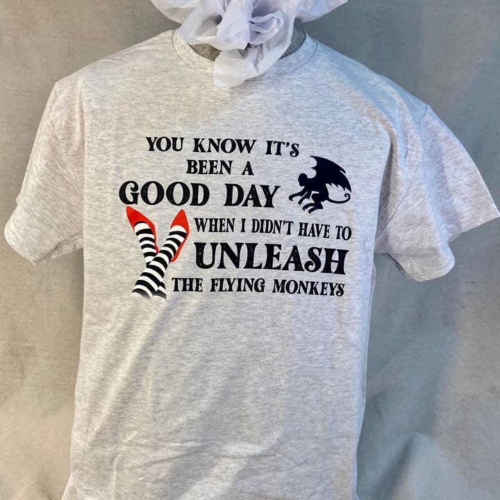 Flying Monkeys T-Shirt für den Großhandel von Avery Postcards and Gifts