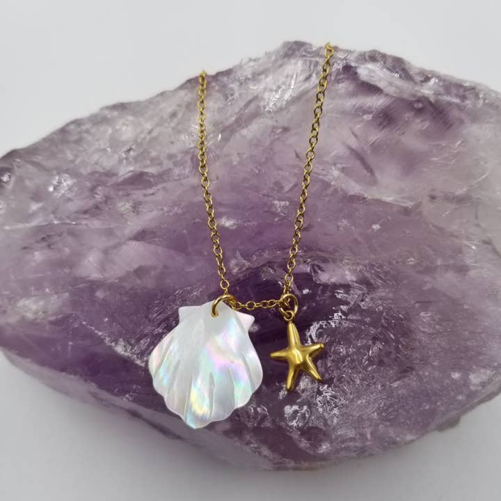 Starfish & Shell Pendant Necklace - 18K Gold Plated for wholesale by magnolia jewelry