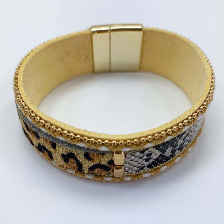 Greater Goods Imports & Wholesale - Wholesale Bangle Bracelet - B0209 FB4056 Leopard Faux Leather Bracelet