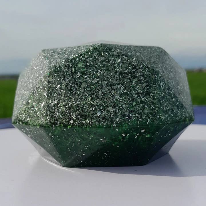 Mundo Orgon - Wholesale Spiritual Stone/Crystal - Green Orgonite Dome - Energy Transmuter6
