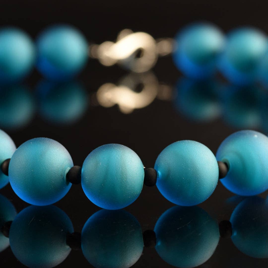 Mazzega Art & Design - Vendita all'ingrosso Collane di perline/perle - La collana Tosca Colore in vetro di Murano è composta da 25 perle Tosca, colori pastello e un rivestimento satinato trasparente.5