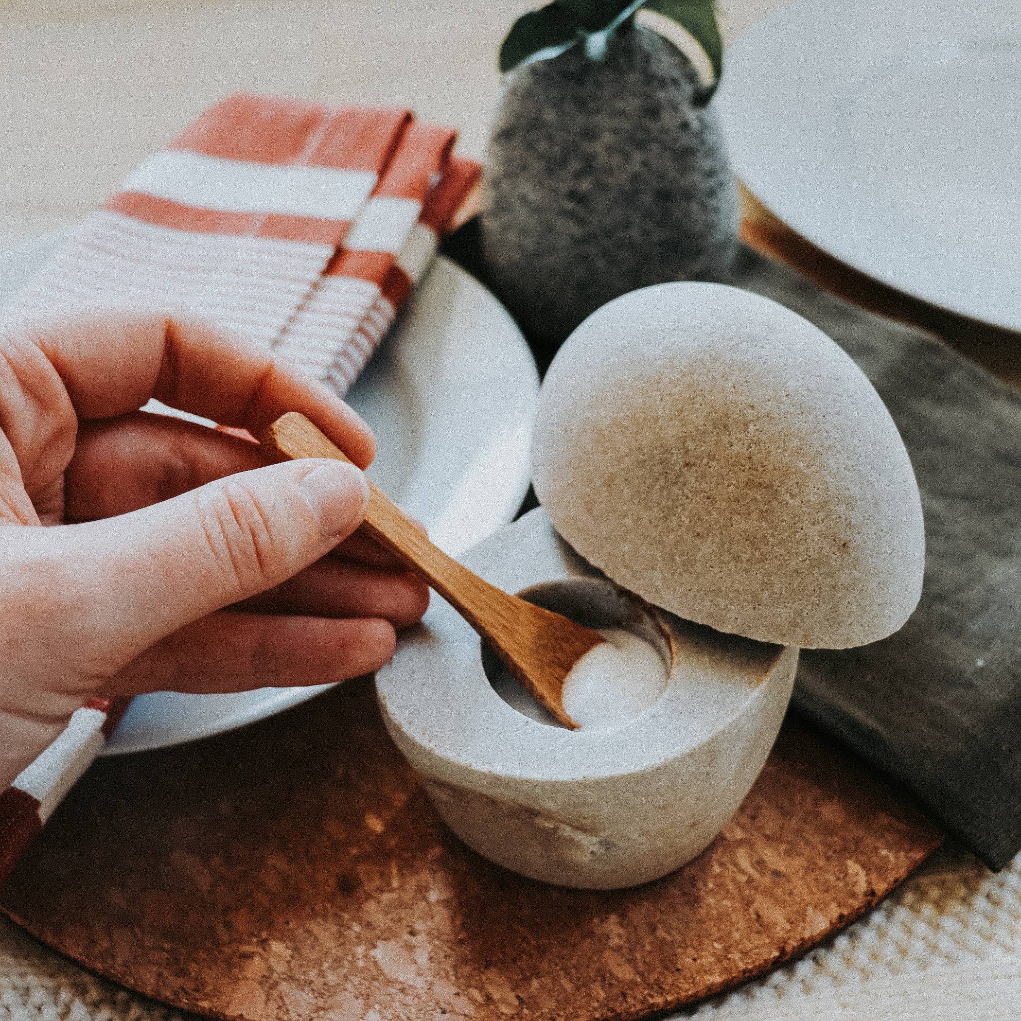 Funky Rock Designs - Wholesale Salt Mill - Stone Salt Cellar8