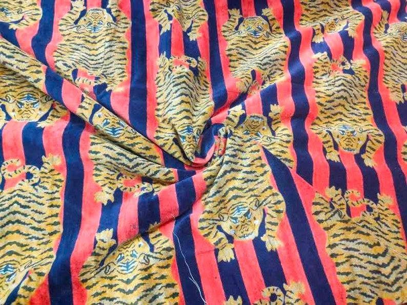 bhavnas boutique - Wholesale Textielverf - Fluweelstof Fluwelen Tibetaanse tijger Indiase stof per tuin0