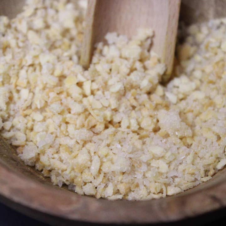 Garlic salt flakes for wholesale by Les Epices Curieuses