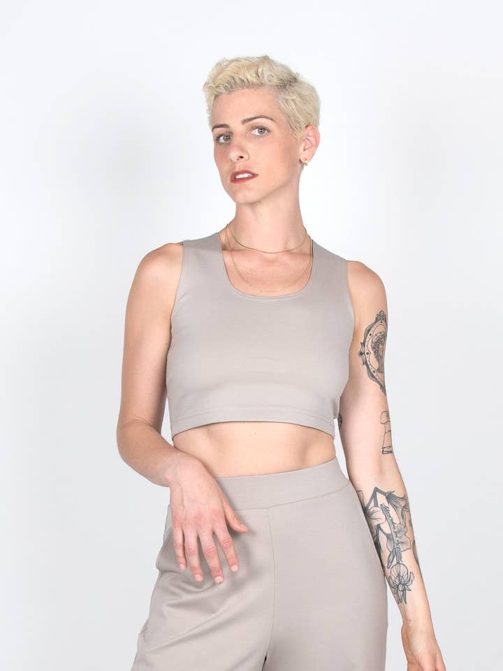 Sparrow Crop 2-i-1 i Taupe för wholesale av Paridaez