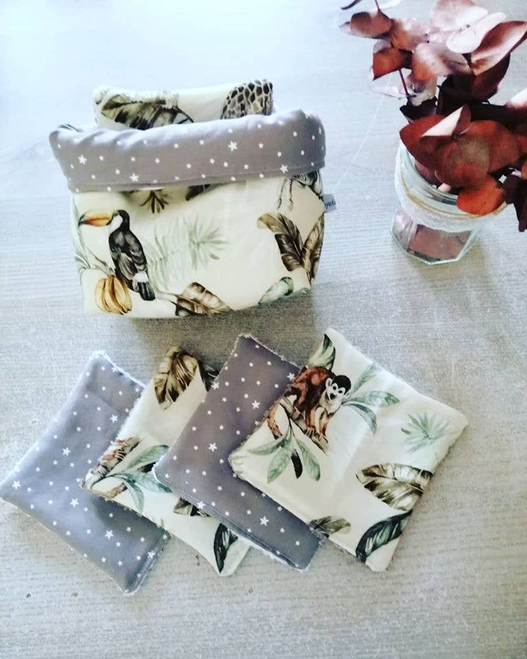 LES PETITS TITOUS - Wholesale Makeup Remover - BASKET SET AND SET OF 8 ASSORTED WASHABLE WIPES1