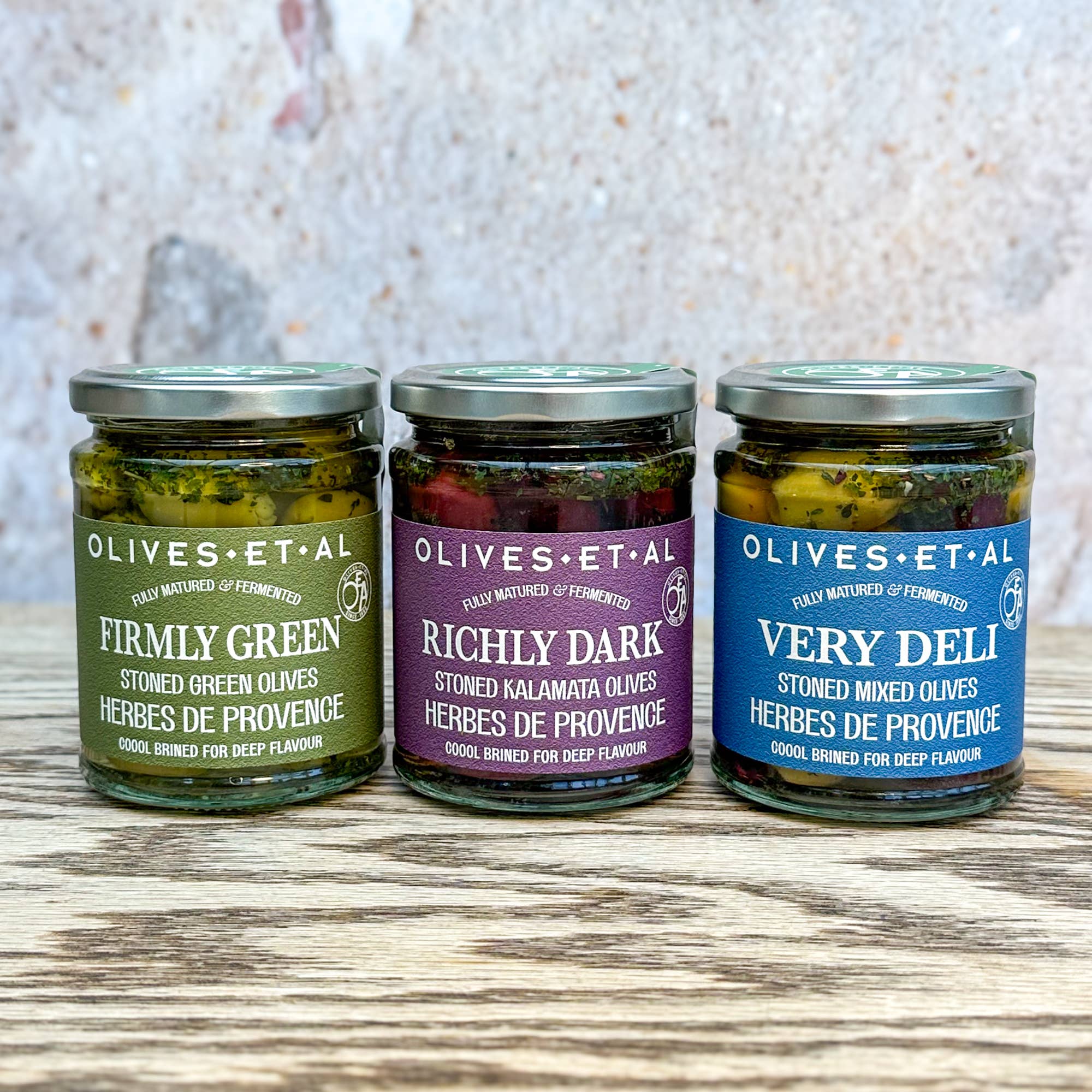 Olives Et Al – Azeitonas por atacado – Azeitonas Mistas Very Deli com Ervas e Caroço3