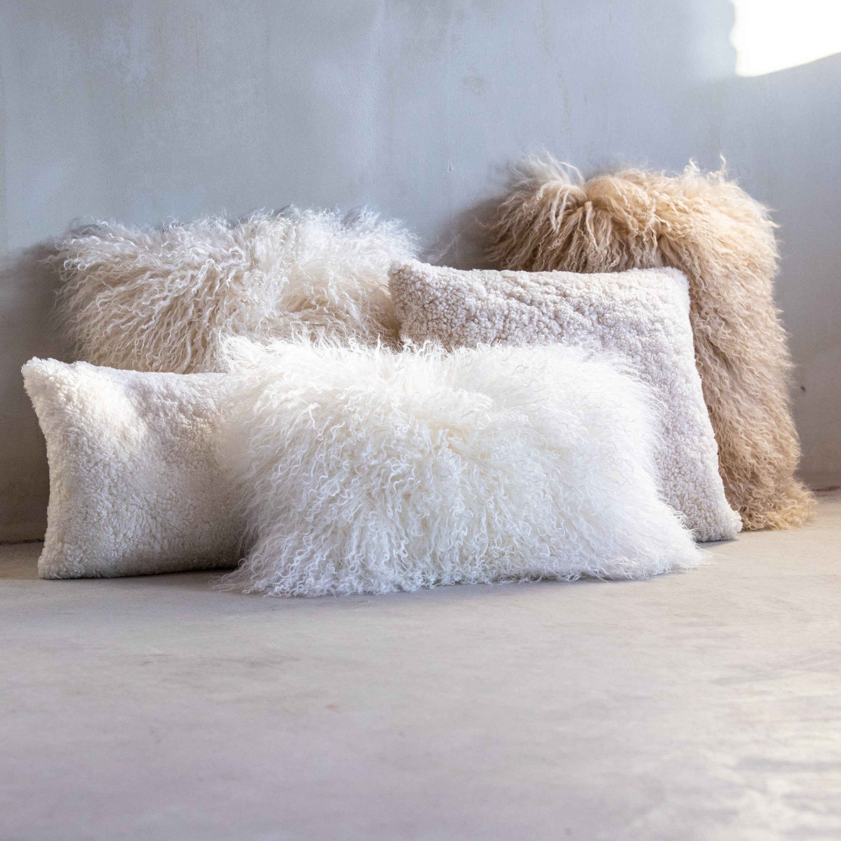 Van Buren - Wholesale Throw/Decorative Pillow - Tibetan sheepskin cushion 30x50cm | 14 colors14