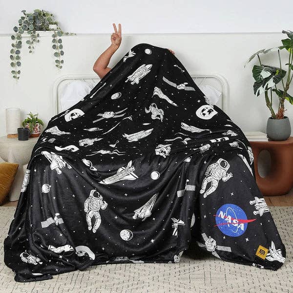 Big Blanket Co - Wholesale Throw Blanket - Original Stretch™ Blanket62