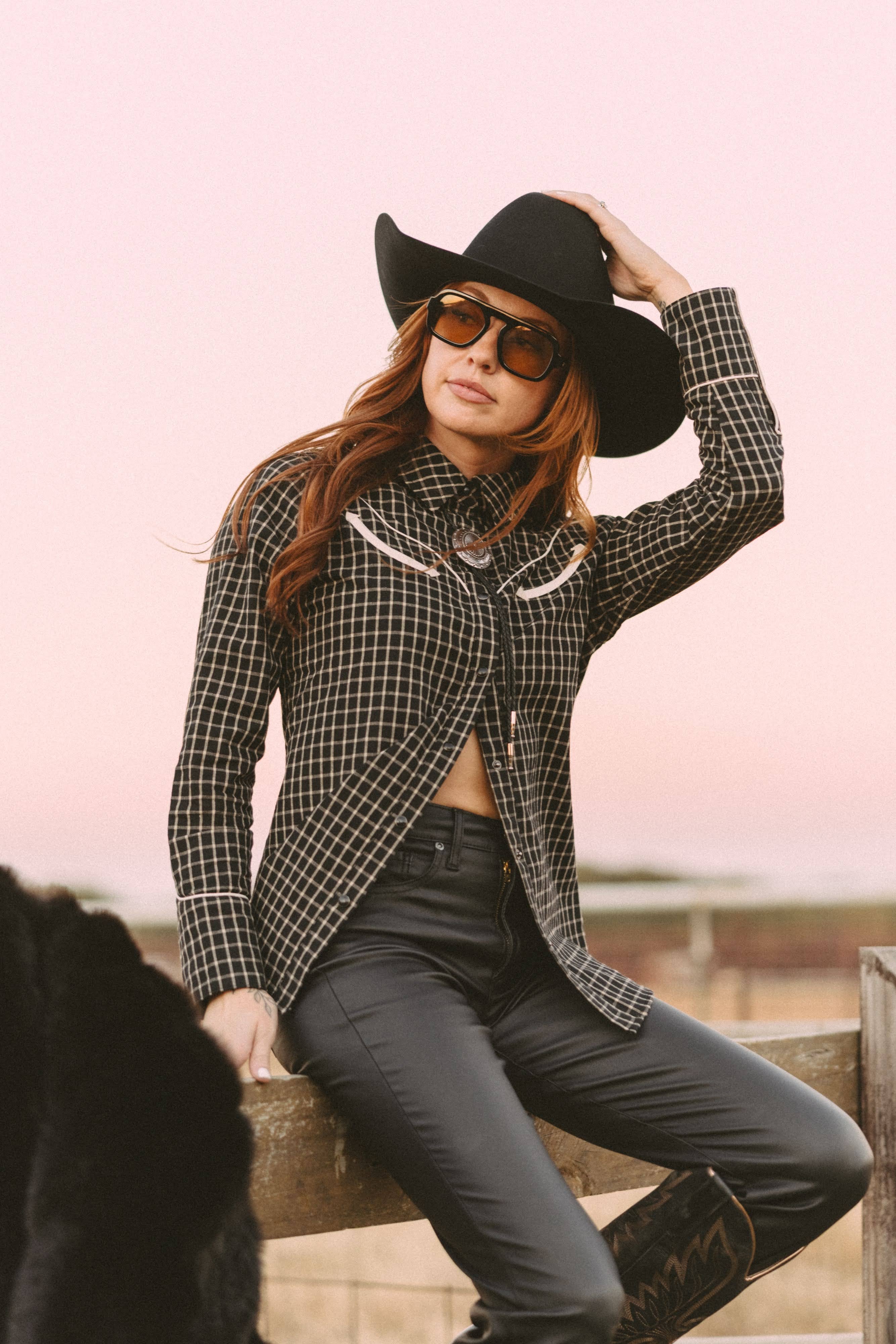 Rodeo Hippie - Wholesale Button Down Shirt - Women's - MOD WESTERN BUTTON BLOUSE (Pre-pack 2/2/2/1)1