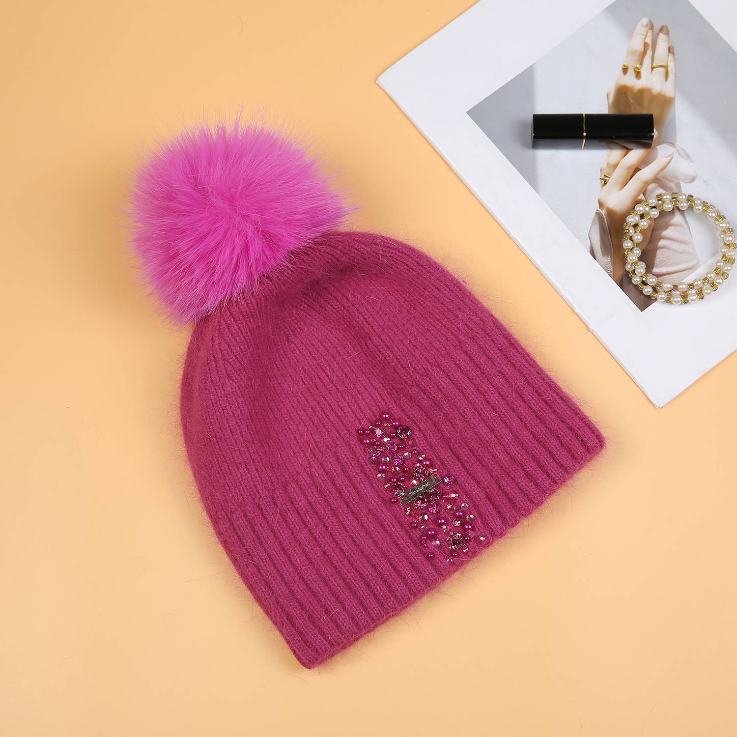 PEACH ACCESSORIES - Vente Bonnet – femme - Chapeau à pompon avec accent perlé décoratif SD1202