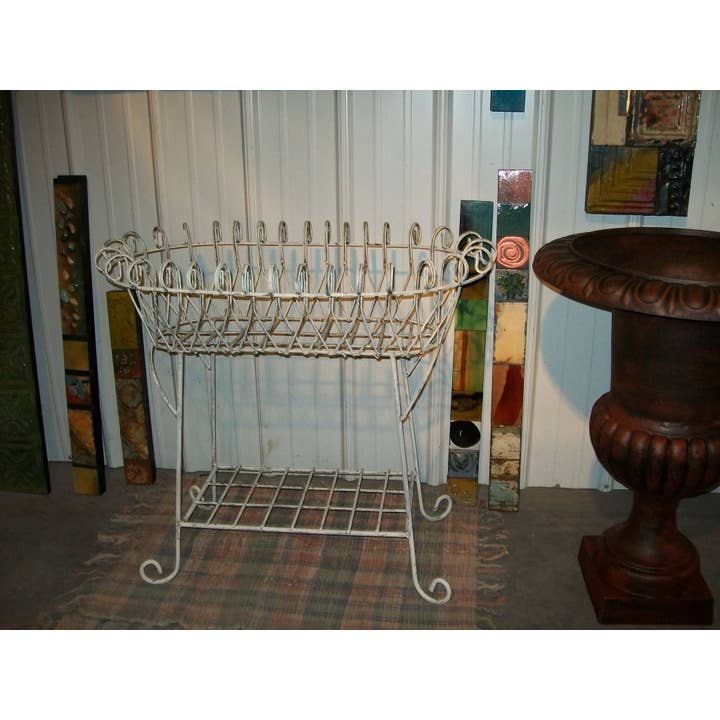 Garden Iron And More - Wholesale Outdoor Ornament/Decor - Deep Basket Fern Stand - Clear Coat Finish1