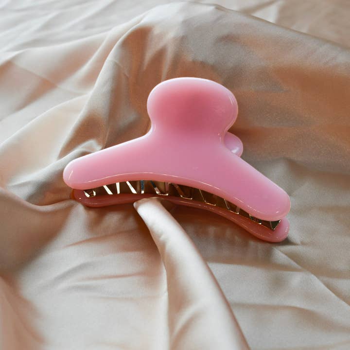 Griffe française dans la fleur d'hellébore | Rose chewing-gum solide pour la vente par Fenna&Fei