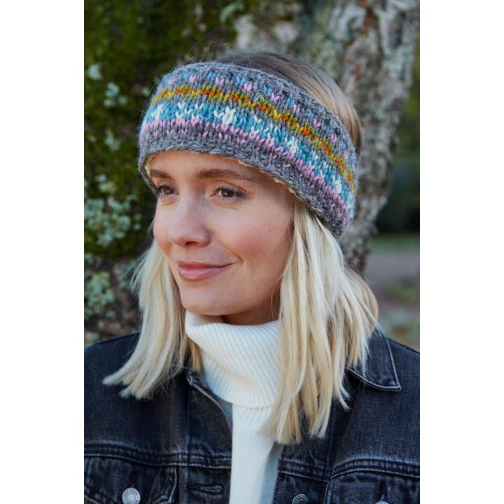 Un colore Scaldini per orecchie in pile Sherpa morbido a maglia Fair Isle di Braemar in vendita all'ingrosso su Faire3