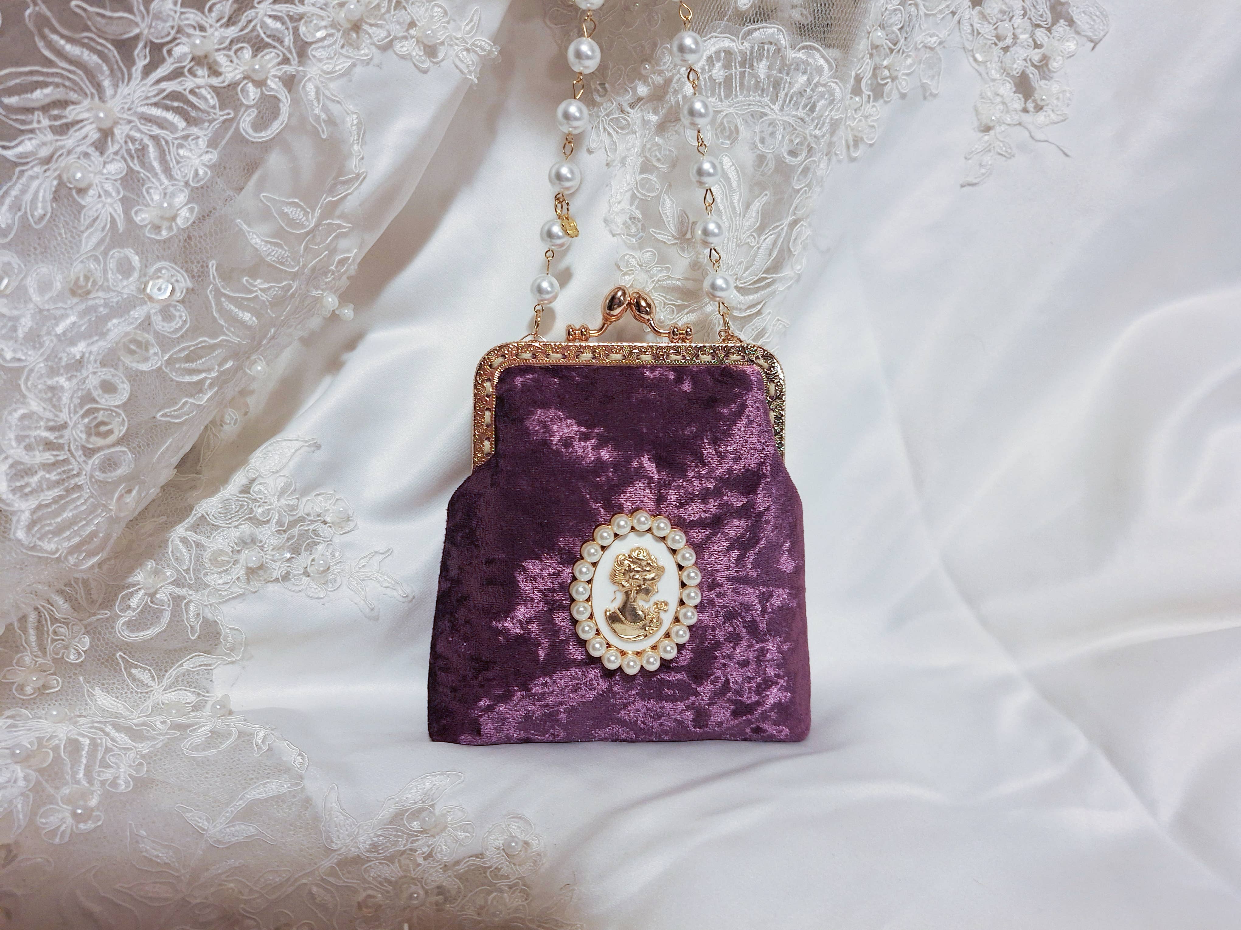 LeisTextileStudio - Wholesale Wallet - Women's - Handmade Velvet Vintage Kiss lock Handbag With Card Holder31