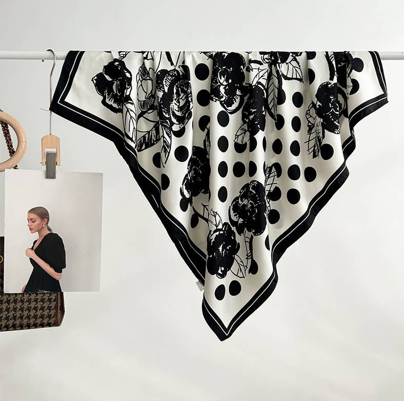 PEACH ACCESSORIES - Venta al por mayor Bufanda - Mujer - Pañuelo de Seda con Cuello de Lunares Florales F7761