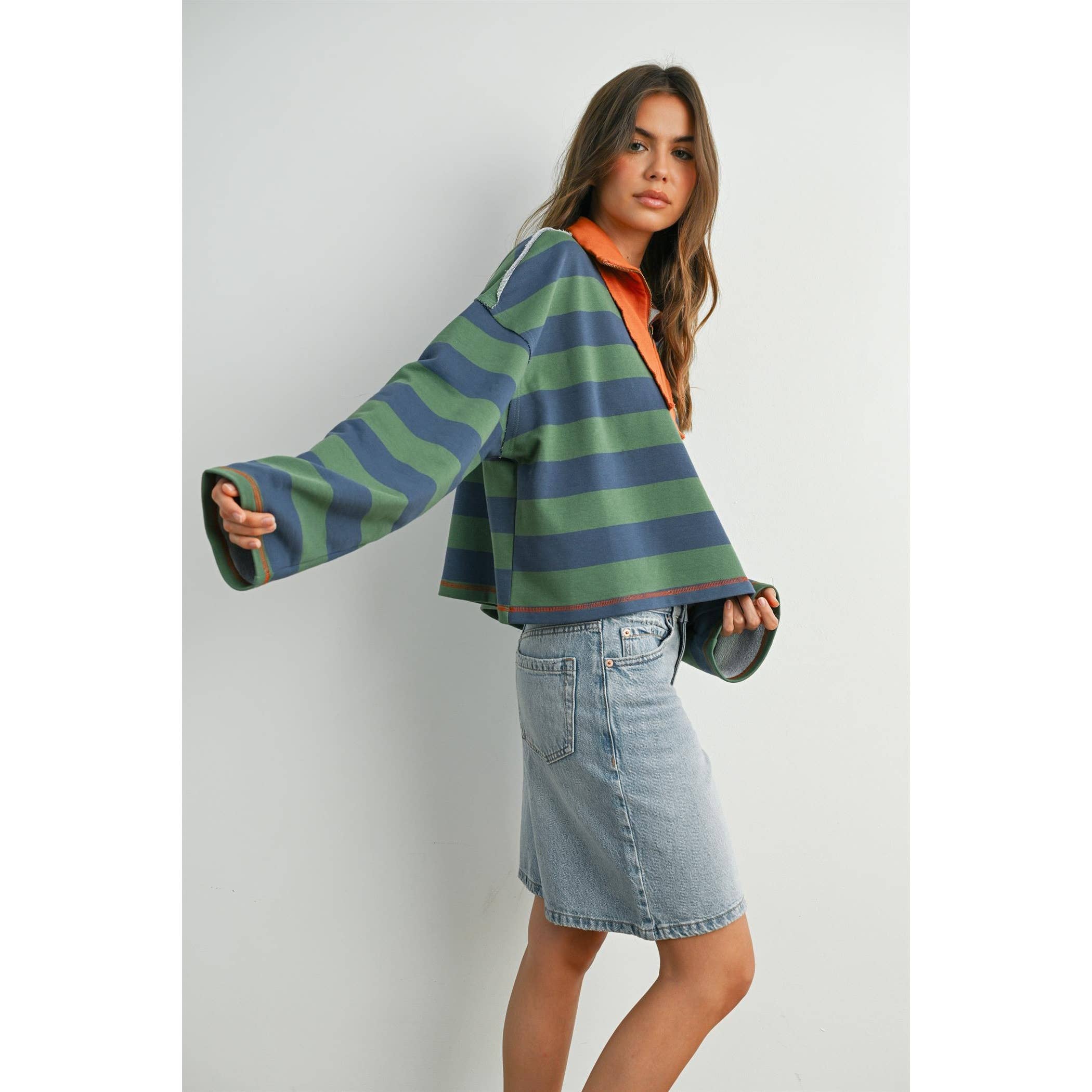 BUTTERMELON - Wholesale Sweatshirt - Women's - Striped Quarter-Zip Contrast Collar Sweatshirt - BMT797418
